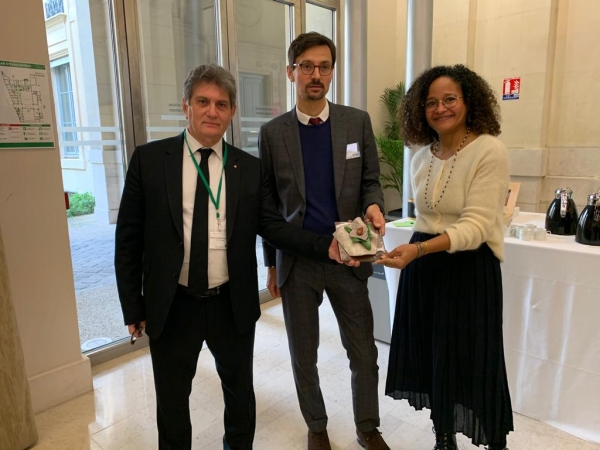 Le Maire Bruno Marcillaud, Fr&eacute;d&eacute;ric Moulin, directeur g&eacute;n&eacute;ral de l'EPA ORSA et Laurence Rosaz, directrice du Service am&eacute;nagement