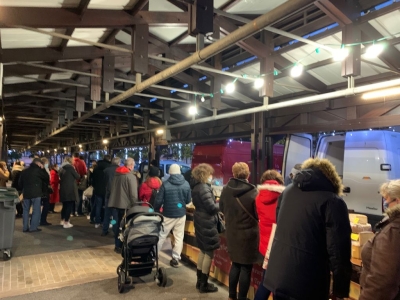 Petit march&eacute; de Rungis : tous les mercredis sous la halle de la place Louis XIII